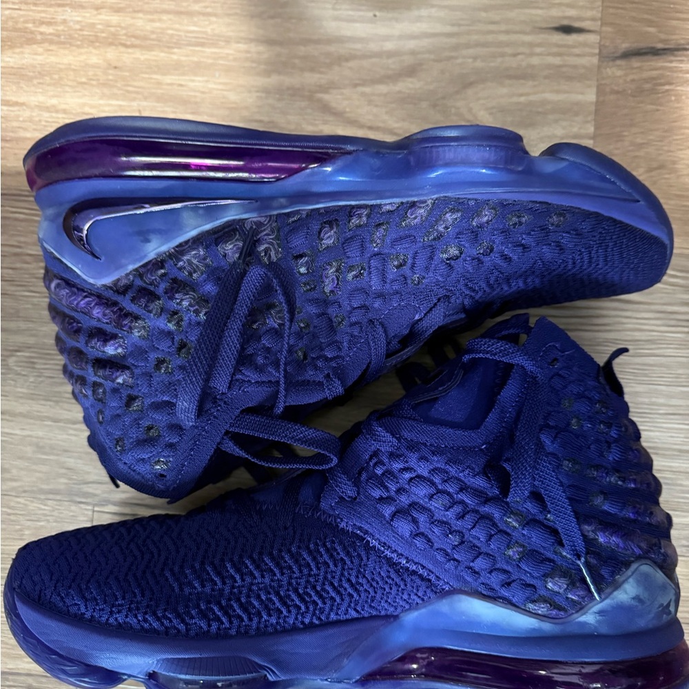 Nike lebron nba2k20 exclusive